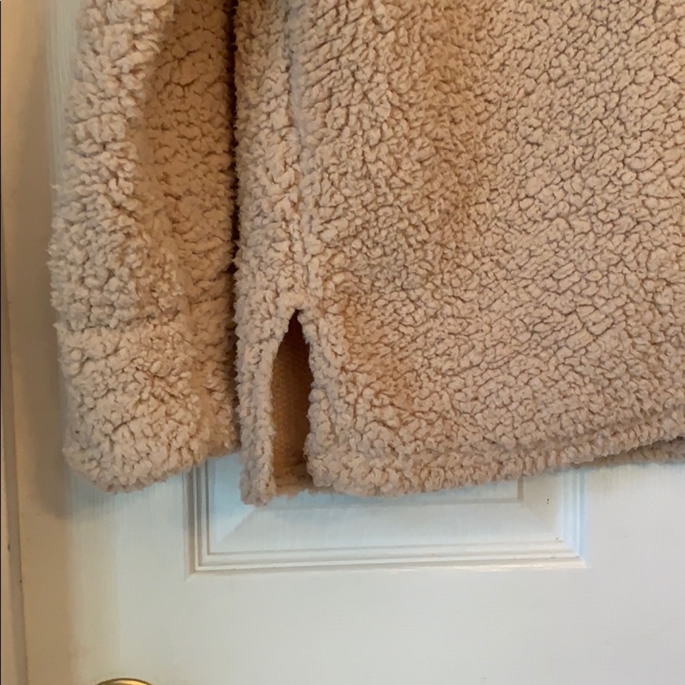 fluffy jacket - Picture 3 of 6